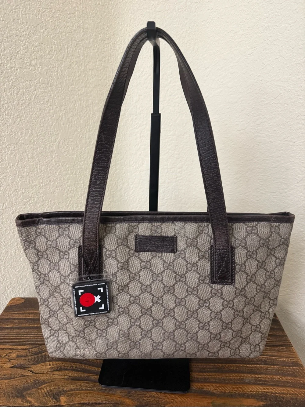Gucci GG Supreme Tote – Authentic – COA Included